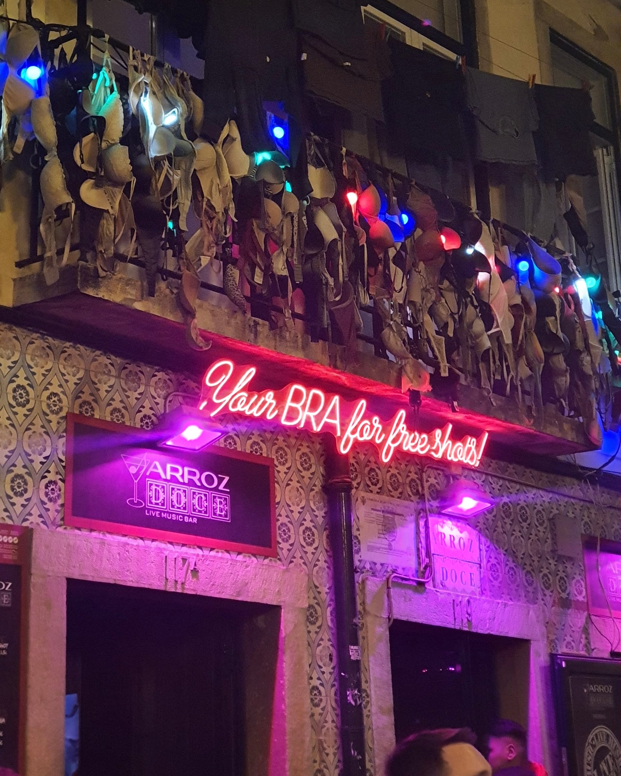 Exterior del Bra Bar en Barrio Alto, Lisboa